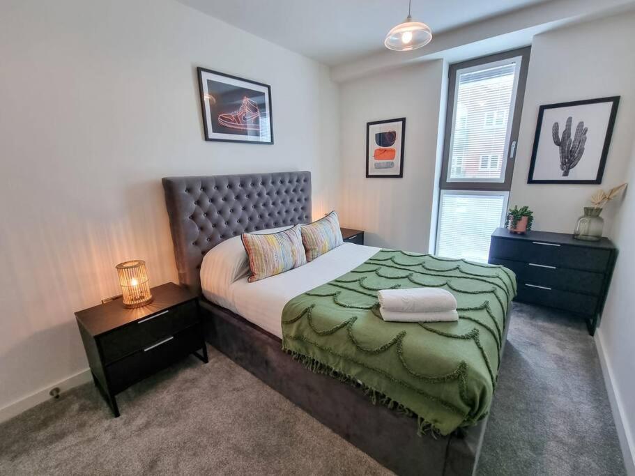 Luxury City Centre Townhouse With Parking Manchester Exteriör bild