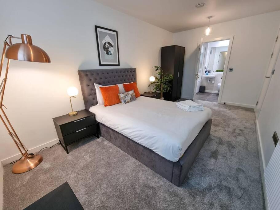 Luxury City Centre Townhouse With Parking Manchester Exteriör bild