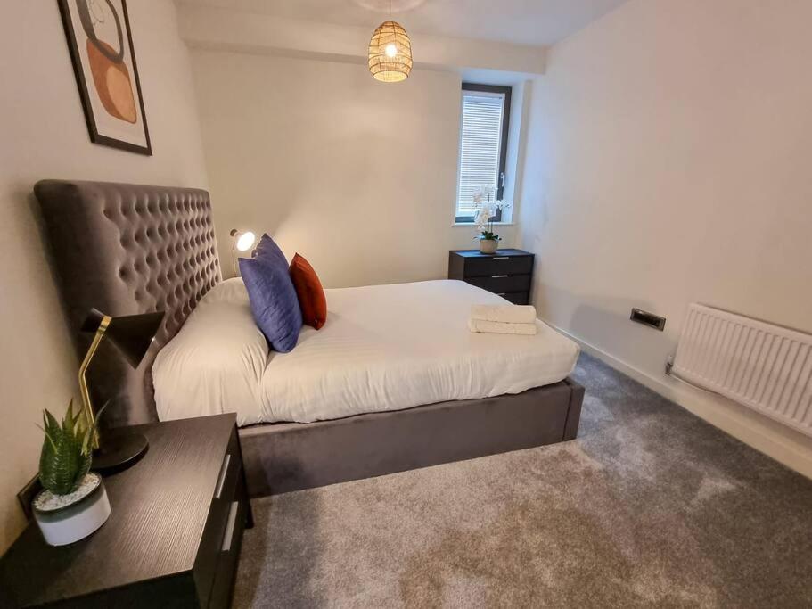 Luxury City Centre Townhouse With Parking Manchester Exteriör bild