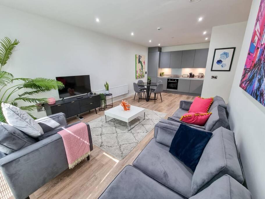 Luxury City Centre Townhouse With Parking Manchester Exteriör bild